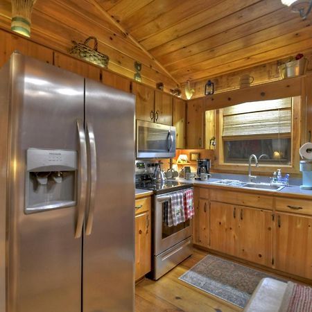 Hygge Haus Rustic Charm Cozy Beds And A Serene Location Ellijay Exterior foto