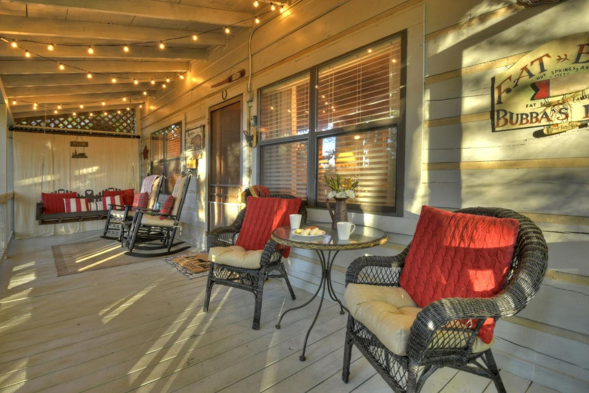 Hygge Haus Rustic Charm Cozy Beds And A Serene Location Ellijay Exterior foto